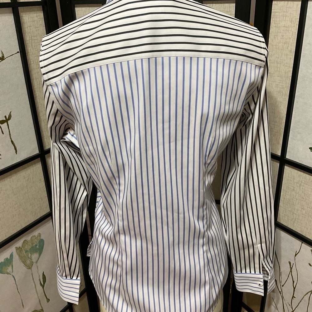 FoxCroft Ladies Shirt New Without Tags Size 4 - Picture 3 of 7